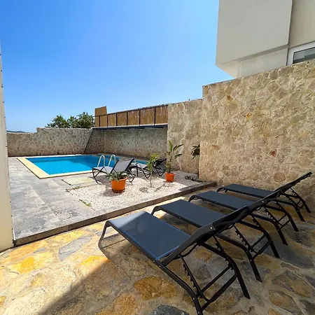 With Private Pool Garden - All Wac * كاس